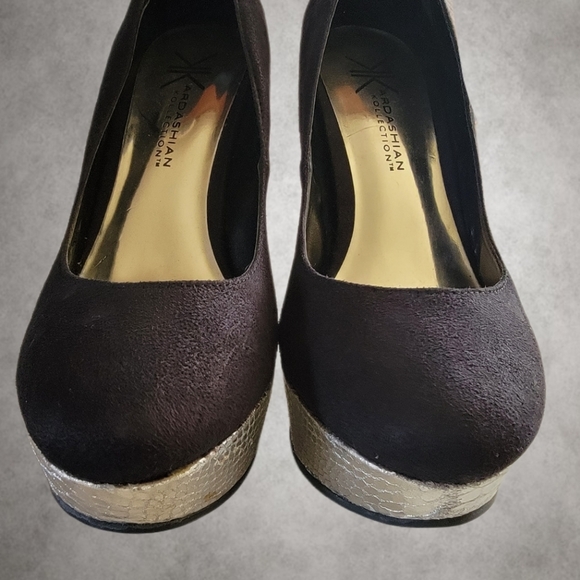 Kardashian Kollection Wedges - Picture 4 of 5